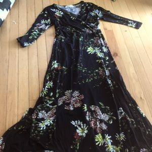 Gorgeous  cotton dress with fall colors black floral maxi dress